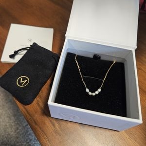 Mejuri 14k Gold and Pearl Dainty Necklace